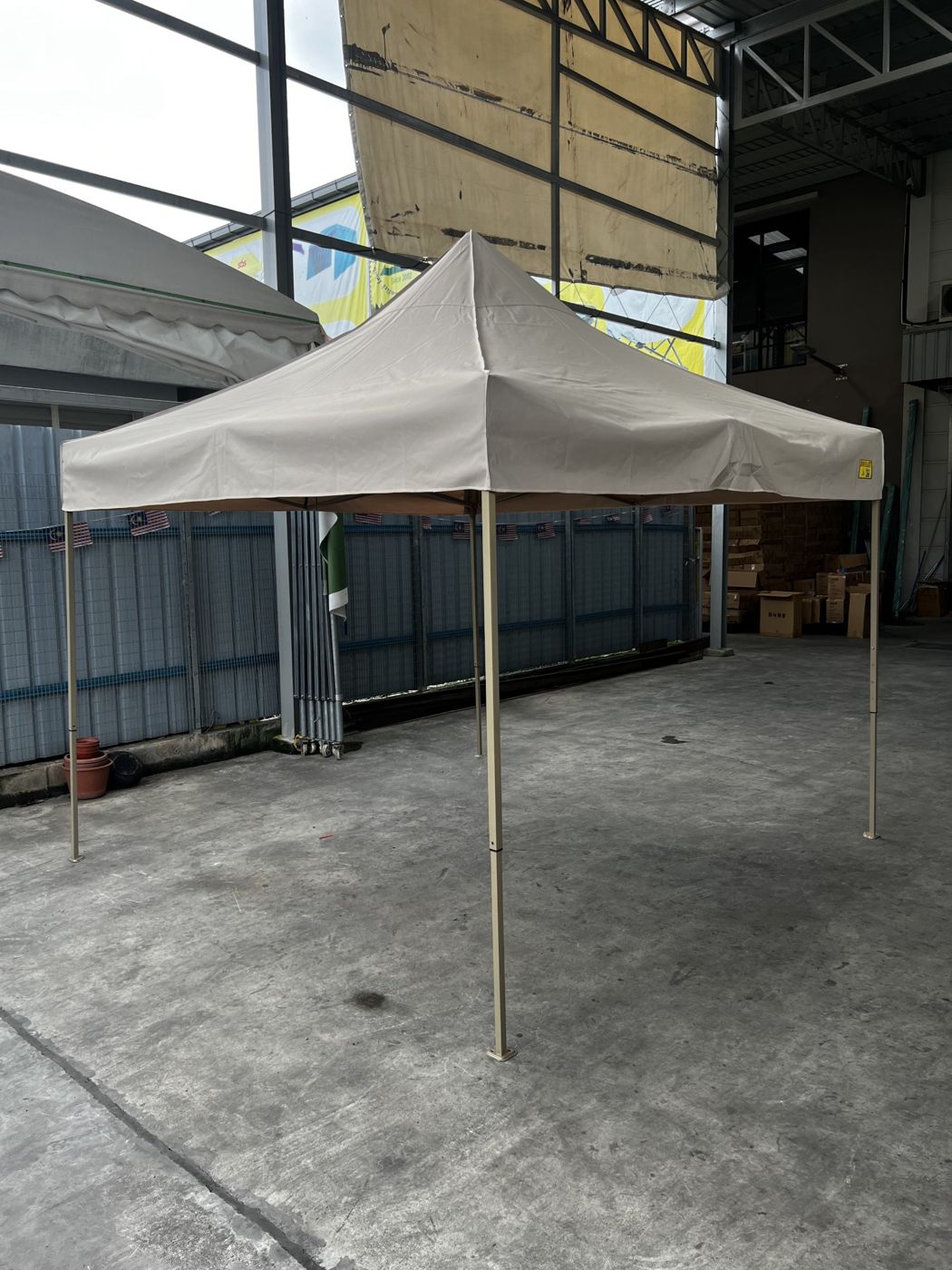 Khaki canopy