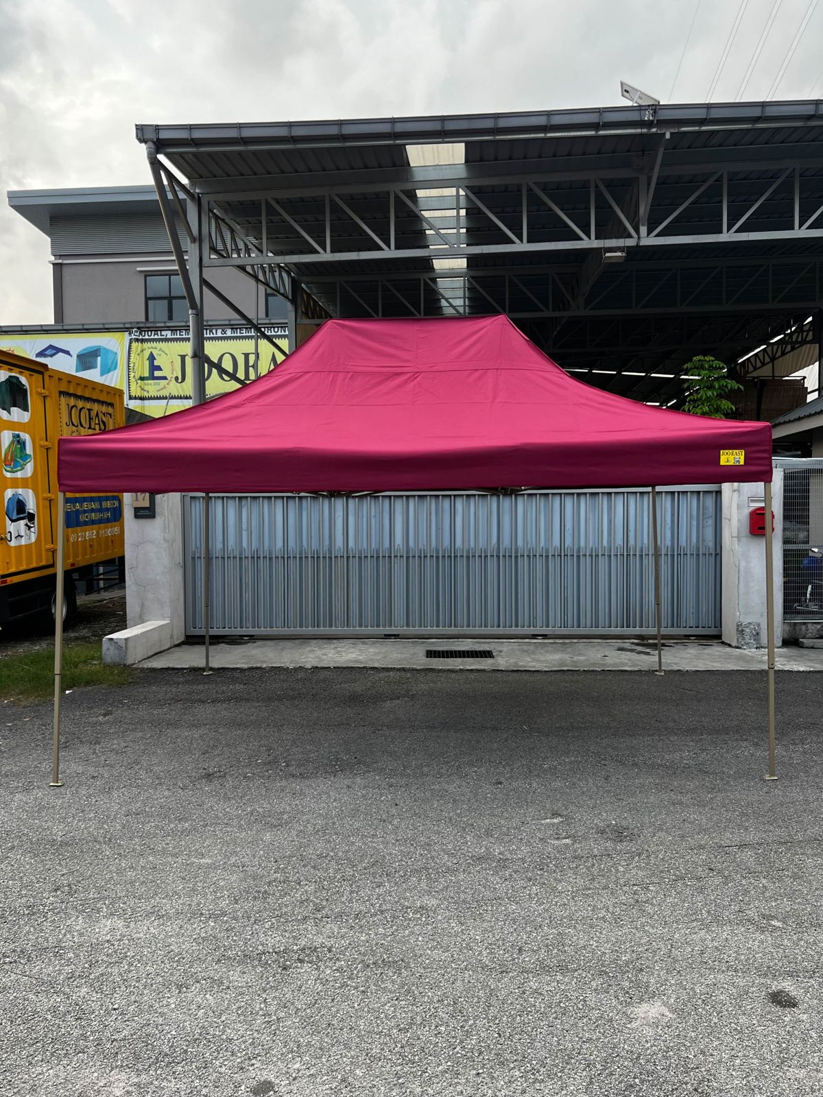 Maroon canopy